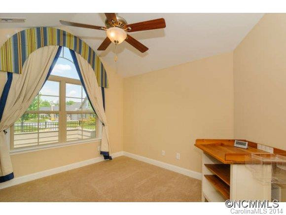 31 Braeburn - Photo 14