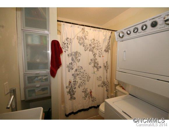 40 Elizabeth Street - Photo 13