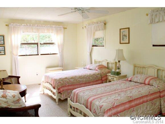 372 The High Rd - Photo 17