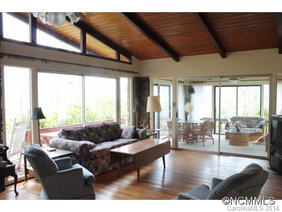 372 The High Rd - Photo 3
