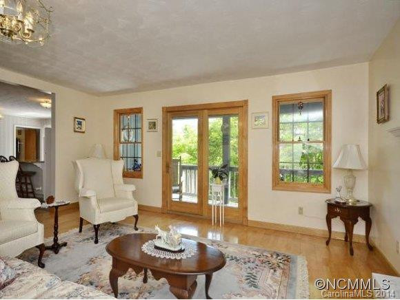 217 PINE HILL DR - Photo 3