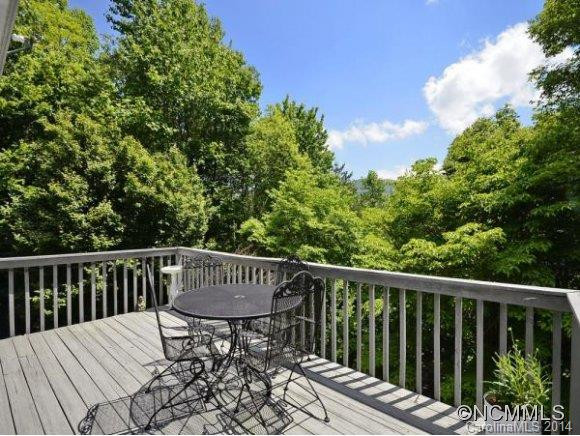 217 PINE HILL DR - Photo 7
