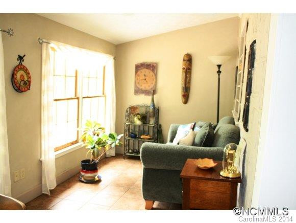450 Greenville - Photo 8