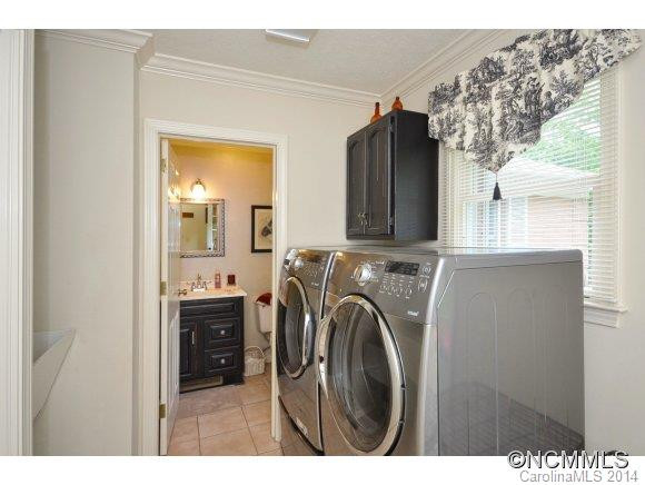2 LAKEVIEW CIRCLE - Photo 16