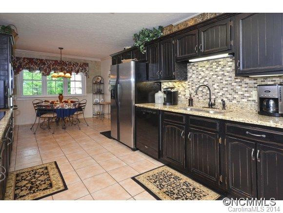 2 LAKEVIEW CIRCLE - Photo 6