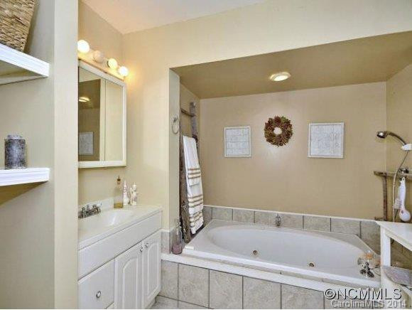 20 LYNWOOD CIRCLE - Photo 12