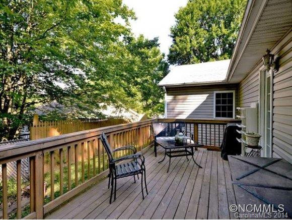 20 LYNWOOD CIRCLE - Photo 13