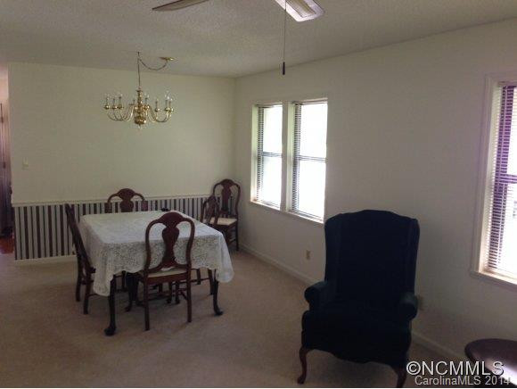 1302 Abbey Circle - Photo 15