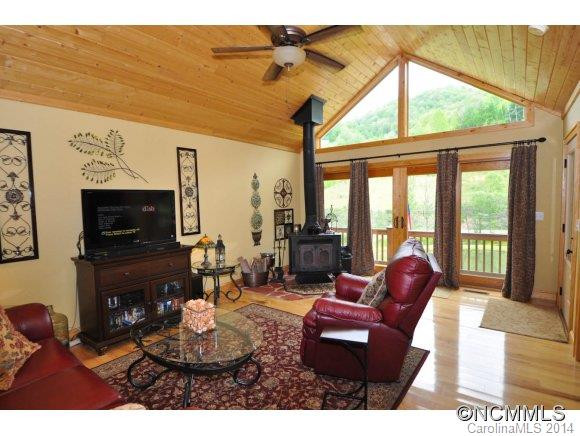 1084 Wesley Creek Rd - Photo 3