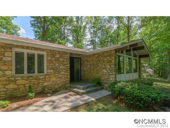 24 Amherst Road - Photo 2