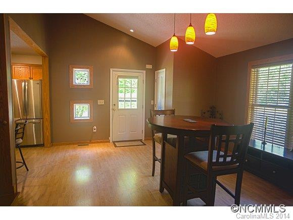 218 Poplar Drive - Photo 4