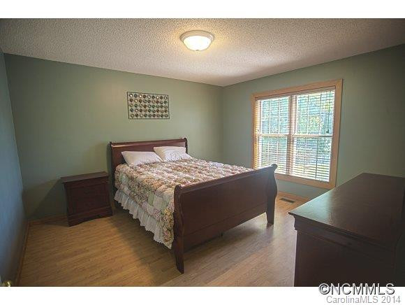 218 Poplar Drive - Photo 9