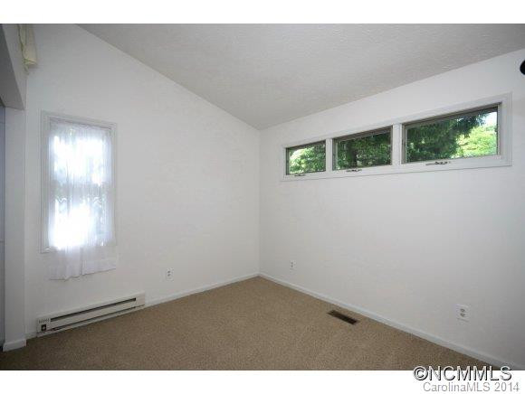 604 Eighth Street - Photo 11