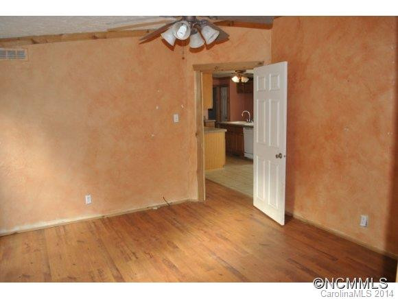 1235 Sulphur Springs Rd - Photo 12