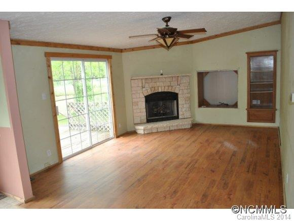 1235 Sulphur Springs Rd - Photo 6