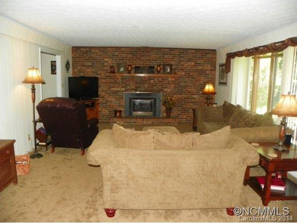 208 Parker Road - Photo 3