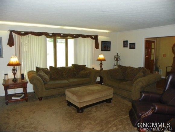 208 Parker Road - Photo 4