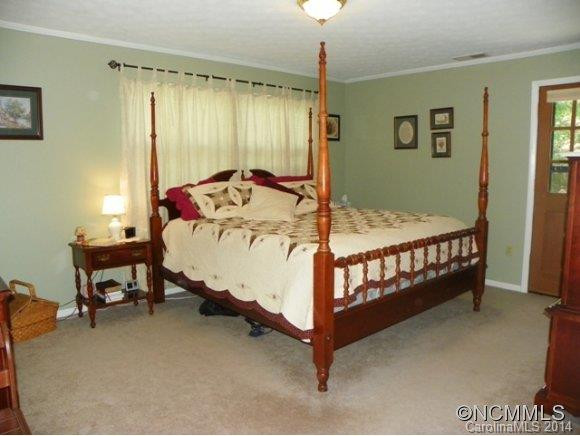 208 Parker Road - Photo 9