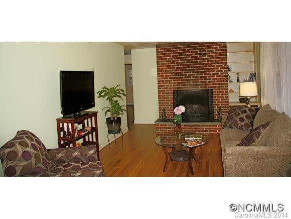 3 Larlyn Lane - Photo 2