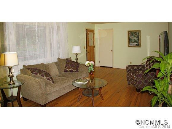 3 Larlyn Lane - Photo 3