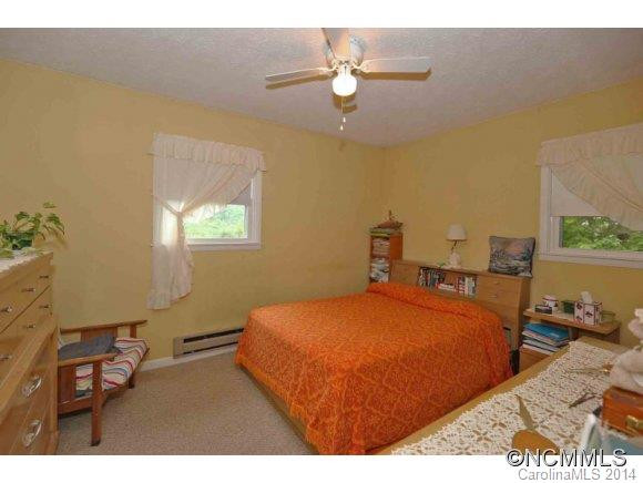 28 Hampshire Lane - Photo 8