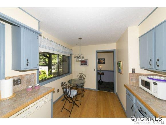 88 Laurelwood Circle W Unit 10 - Photo 12
