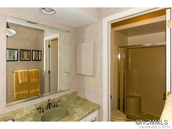 88 Laurelwood Circle W Unit 10 - Photo 16