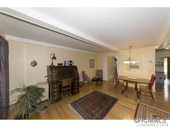 88 Laurelwood Circle W Unit 10 - Photo 7