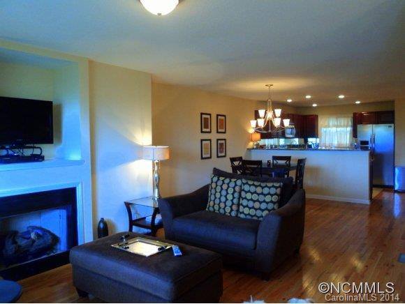 43 Rotunda Circle - Photo 2