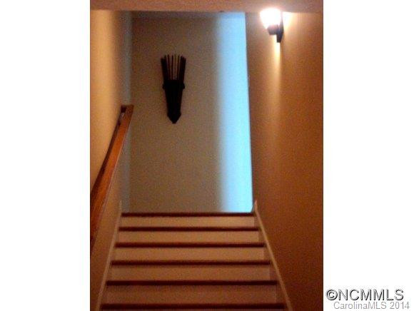 43 Rotunda Circle - Photo 12