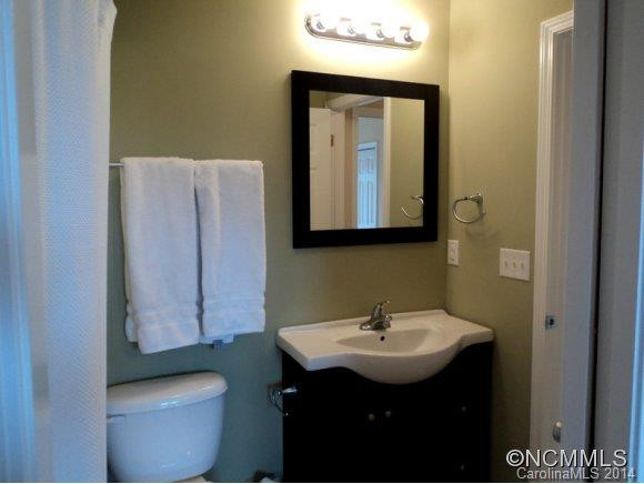 43 Rotunda Circle - Photo 16