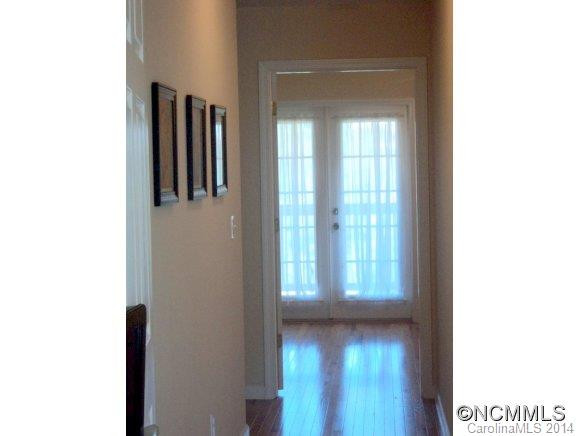 43 Rotunda Circle - Photo 8
