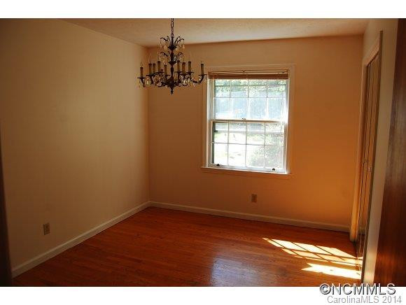 1715 Kanuga - Photo 6