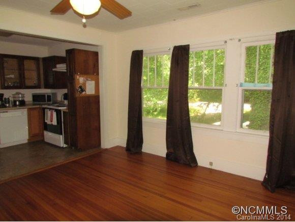 173 Markham Rd - Photo 3