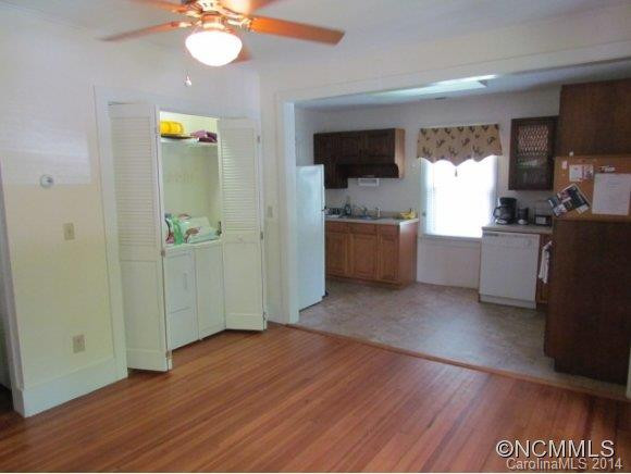 173 Markham Rd - Photo 5