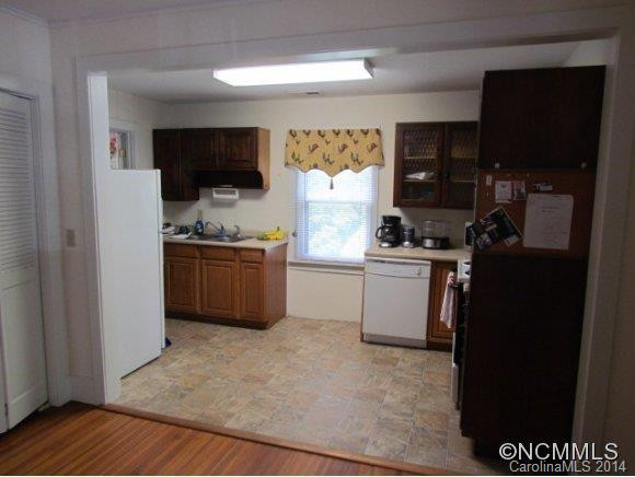 173 Markham Rd - Photo 7