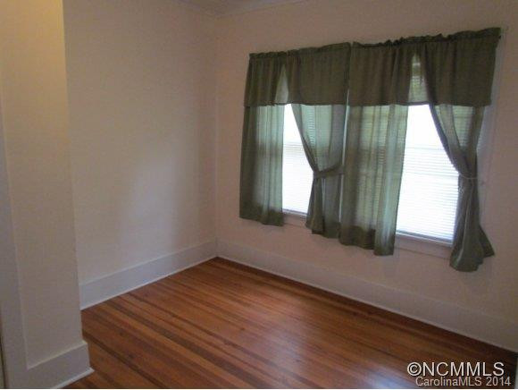 173 Markham Rd - Photo 8