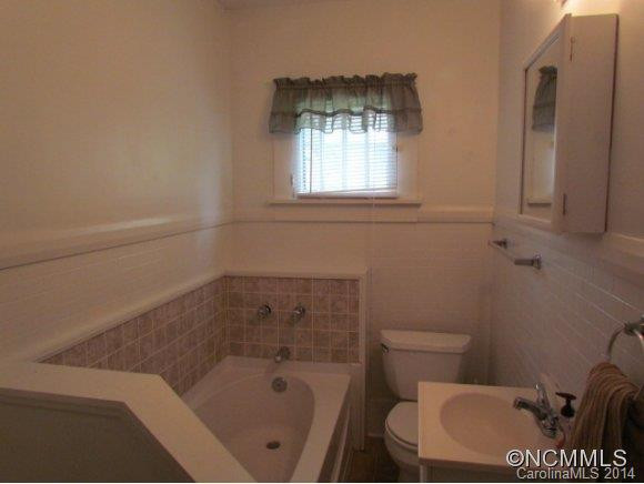 173 Markham Rd - Photo 9
