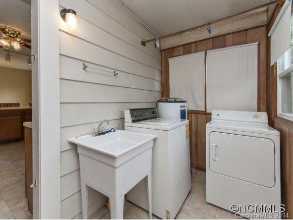 344 ALLENS CREEK ROAD - Photo 11