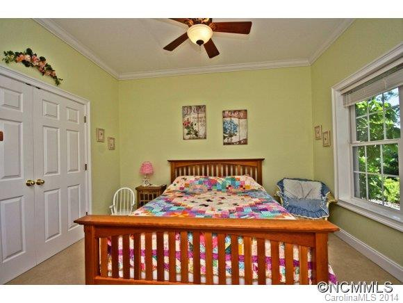 60 Squires Lane - Photo 11