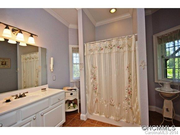 60 Squires Lane - Photo 12