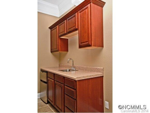 60 Squires Lane - Photo 16