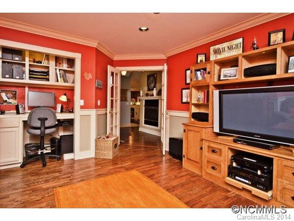 60 Squires Lane - Photo 8