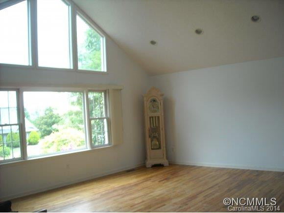 358 Mountain Valley Dr. - Photo 11