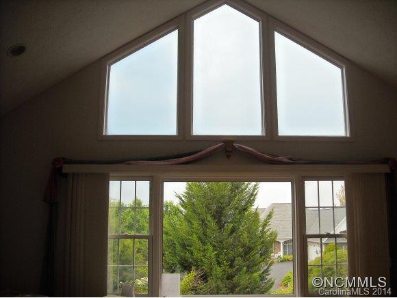 358 Mountain Valley Dr. - Photo 10