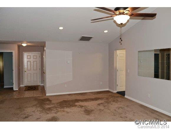 254 Wiltshire Circle - Photo 15