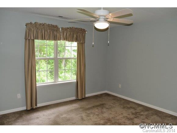 254 Wiltshire Circle - Photo 16