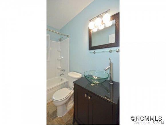 416 RIVERVIEW DR - Photo 11