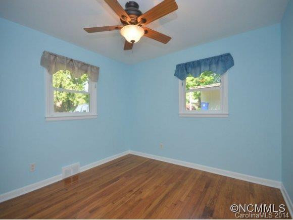 416 RIVERVIEW DR - Photo 6