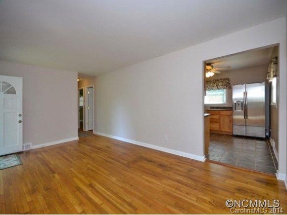 416 RIVERVIEW DR - Photo 7